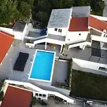 Luxury With A Swimming Pool Gornja Podgora, Makarska - 22284 Villa *