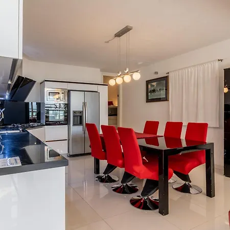 Luxury With A Swimming Pool Gornja Podgora, Makarska - 22284 Villa *